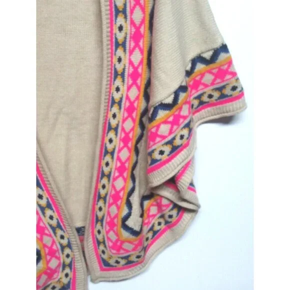 Fate Poncho Shawl Cape Wrap Tan Pink Boho Tribal Native Aztec One Size WARM EUC - Picture 7 of 10